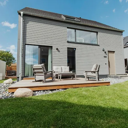 Neu Rügen Resørt Großzügige, Gemütliche Doppelhaushälfte Piet Mit Terrasse Сasa de vacaciones